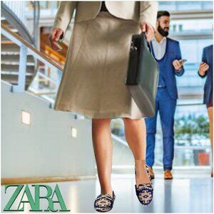 Zara Women's Textured Flats